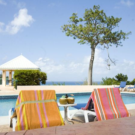 Cardiff Hotel And Spa Runaway Bay Exteriör bild