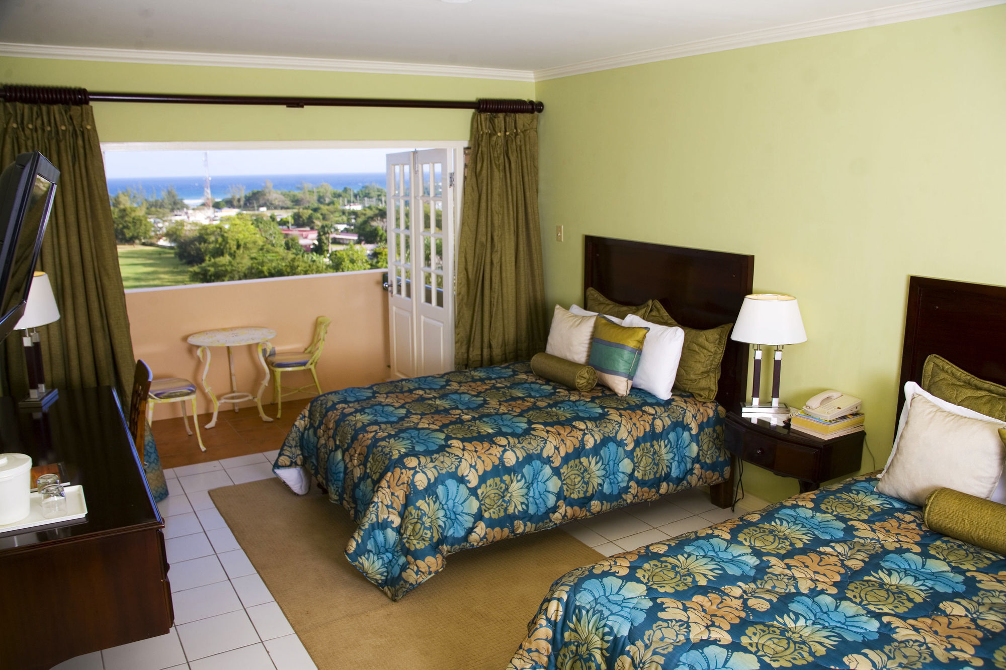 Cardiff Hotel And Spa Runaway Bay Exteriör bild