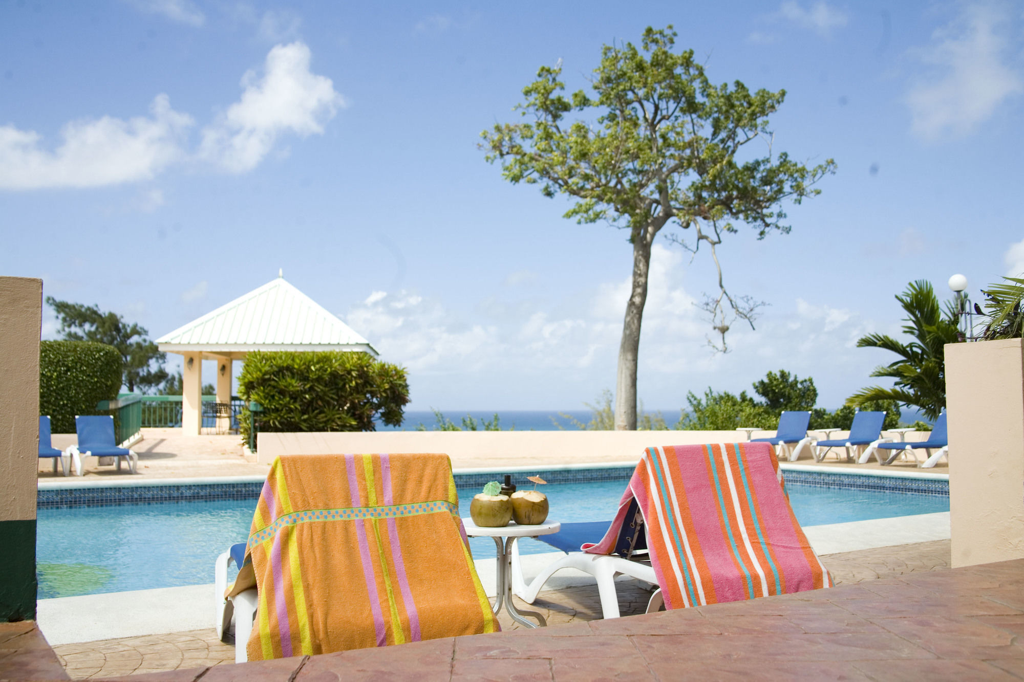 Cardiff Hotel And Spa Runaway Bay Exteriör bild